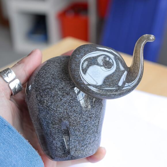 Vintage Langham England Elephant Glass Paperweight Gray Blue - Picture 1 of 6